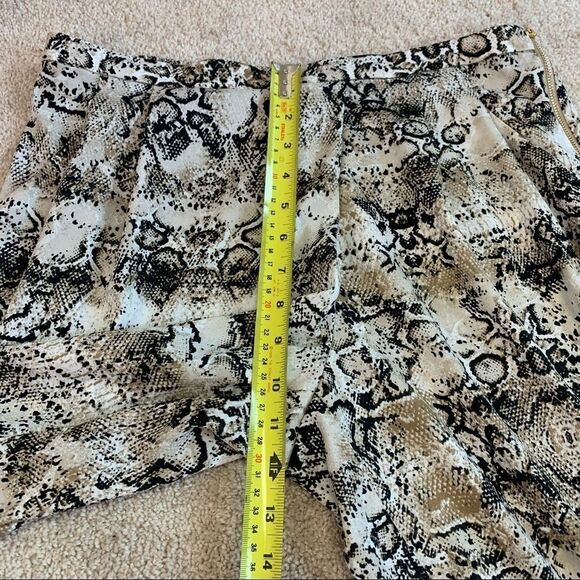 Calvin Klein new with tag black tan snake print tapered slacks pants size medium - Picture 10 of 13